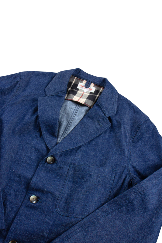 軽やかに羽織れる、大人のための新作デニムジャケット