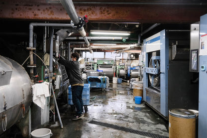 ワラカット刺しゅう裏起毛デニムベスト #99999-B